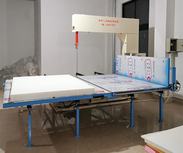 Sponge direct cutting machine (high-precision type) WHCLQ-4LE